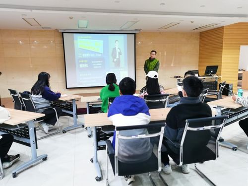 安陽工學(xué)院職業(yè)生涯咨詢室 精準(zhǔn)就業(yè)指導(dǎo)與信息咨詢服務(wù)的創(chuàng)新實(shí)踐